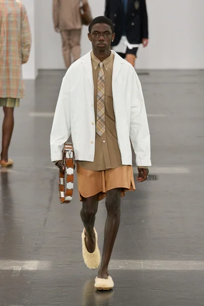 Look 22